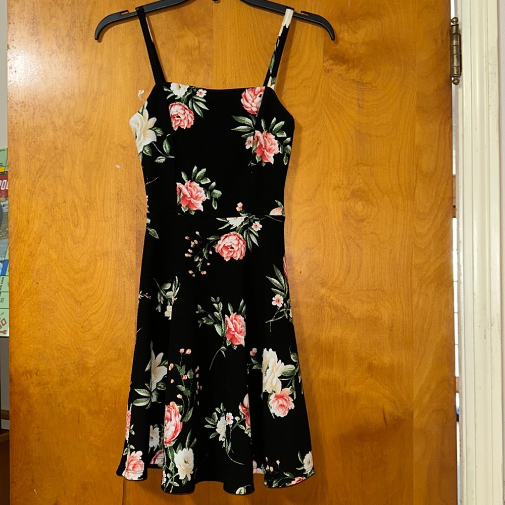 Soprano black floral dress